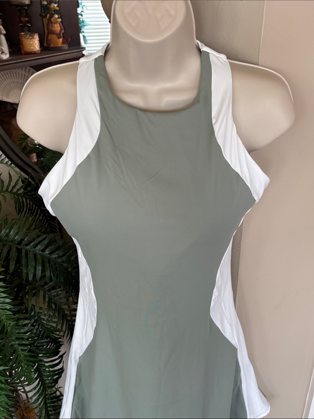 NWT Green & White Slimming Color Block Tennis Dress Built In Bra Racerback Golf - Picture 6 of 15